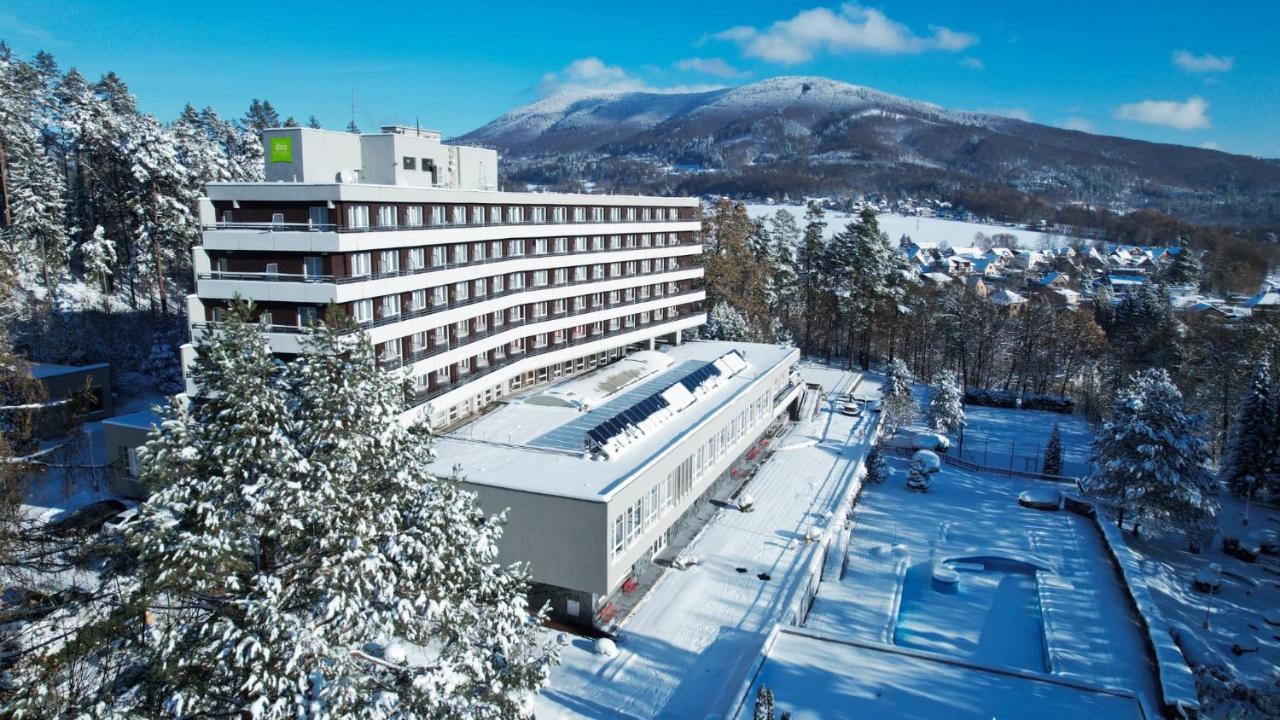 Ibis Styles Relax Roznov Pod Radhostem Hotel Exterior foto