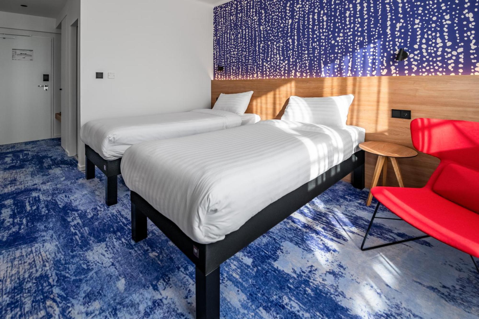 Ibis Styles Relax Roznov Pod Radhostem Hotel Exterior foto