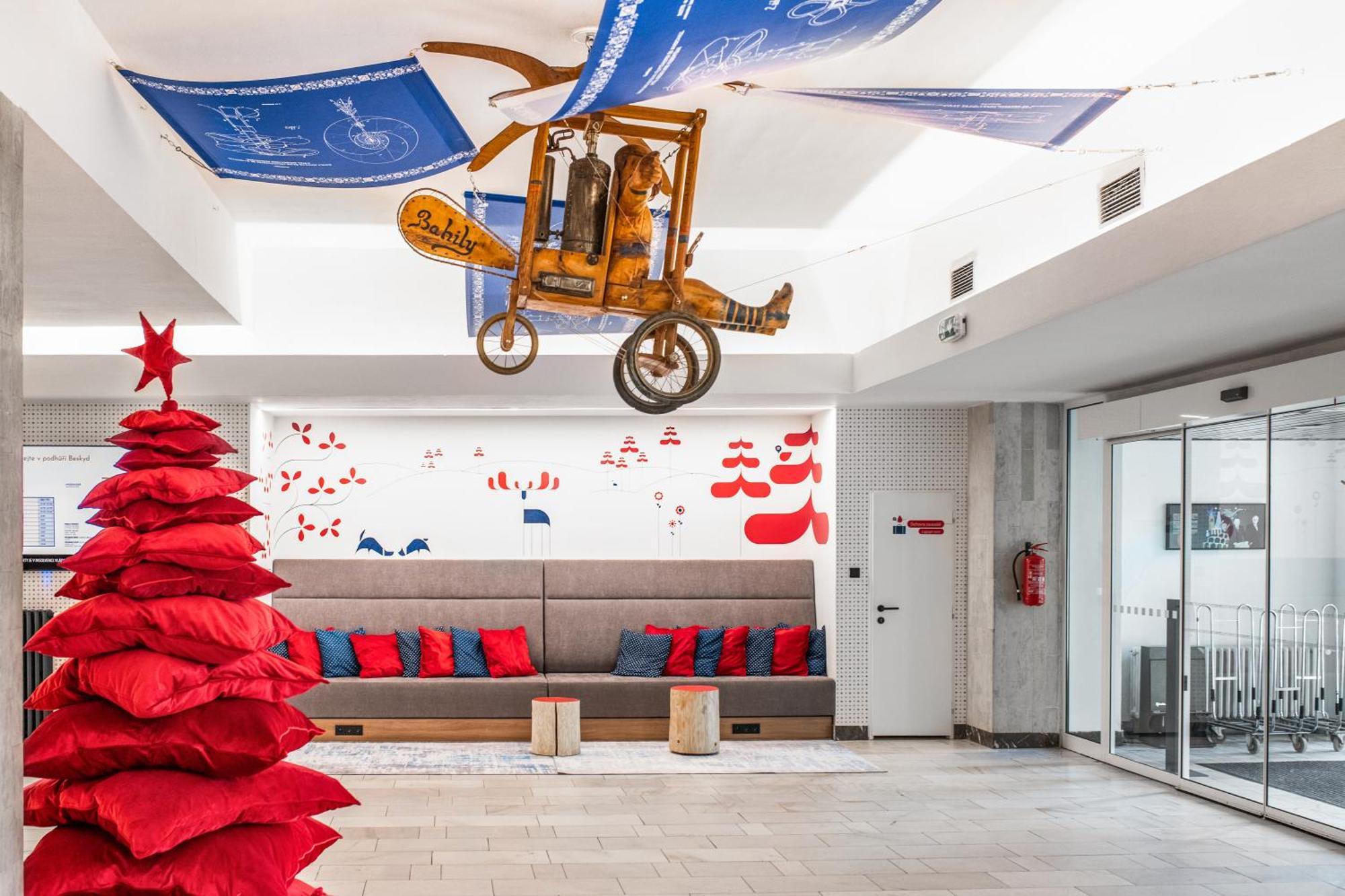 Ibis Styles Relax Roznov Pod Radhostem Hotel Exterior foto